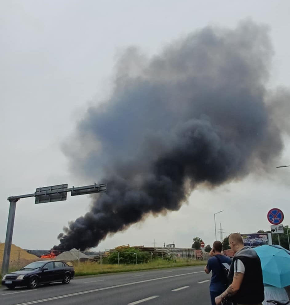 Pozar w Katowicach przy Sadowej 7