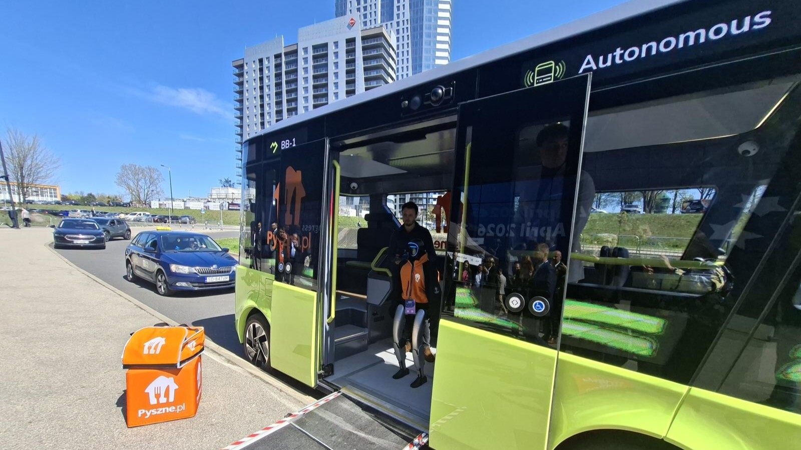 Prezentacja robota i pojazdu Blees