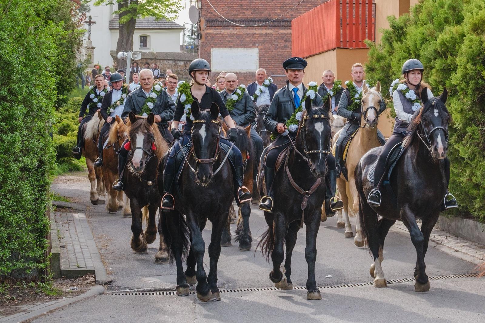 Procesja konna Ostropa 3