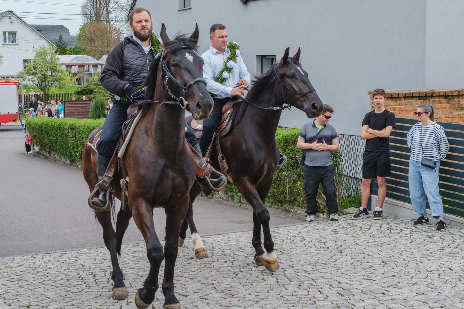 Procesja konna Ostropa 5