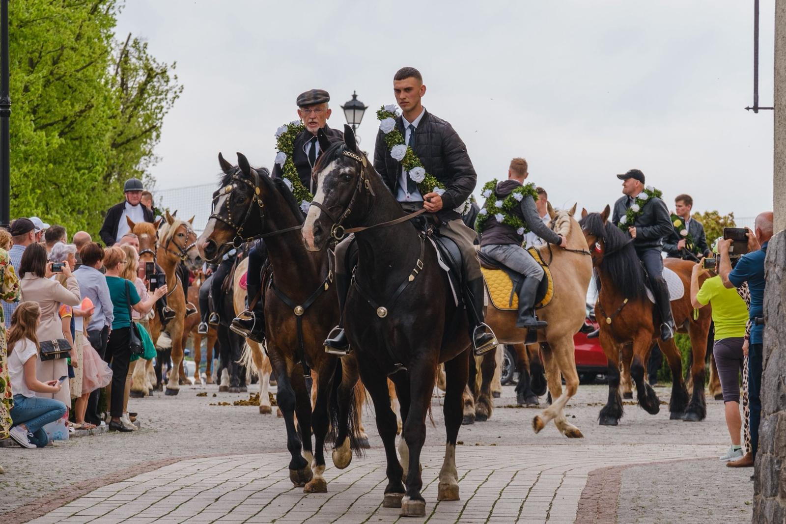 Procesja konna Ostropa 9