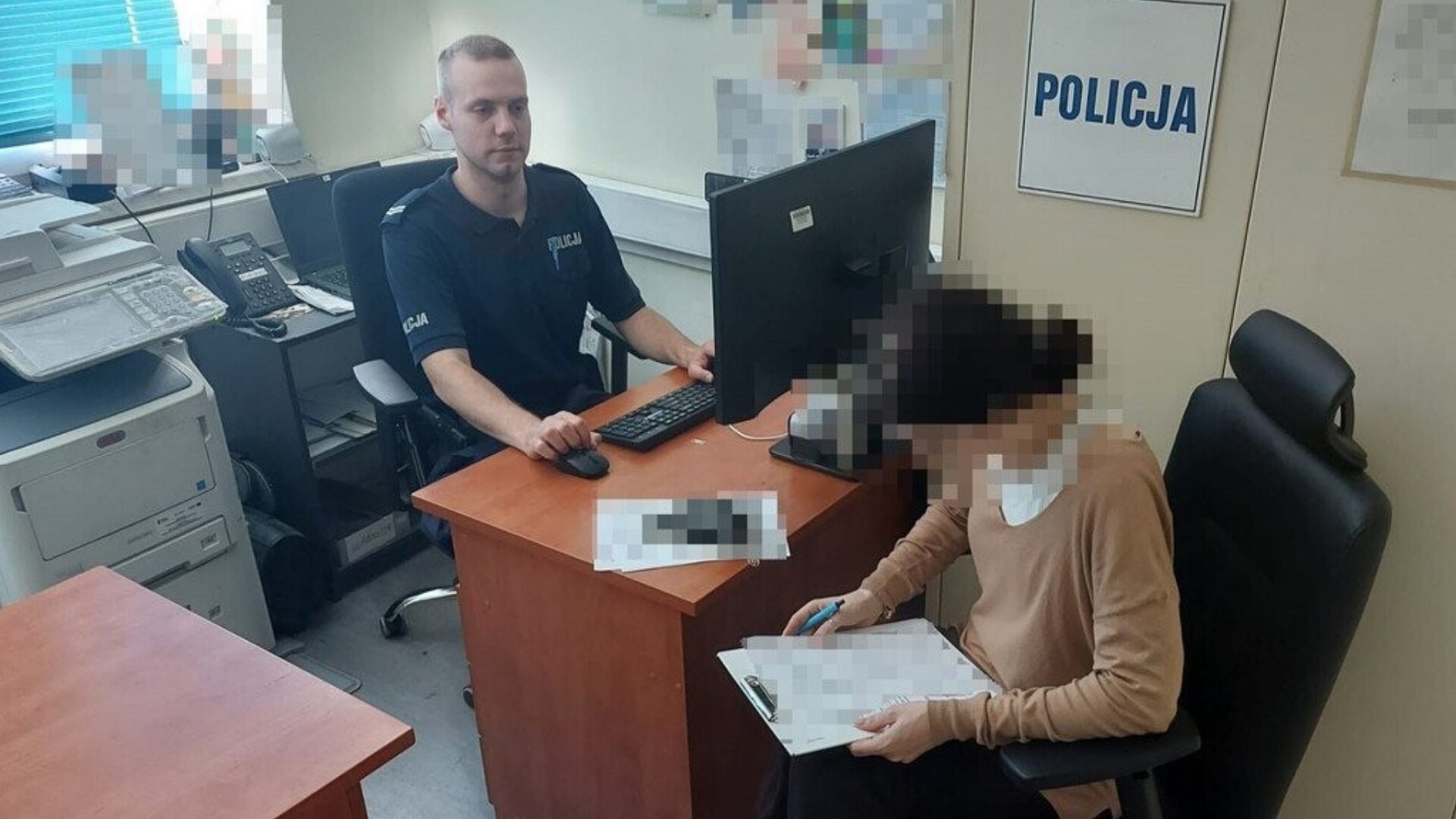 Pyrzowice. Kierowczyni przyjechała na komisariat zbadać swoją trzeźwość samochodem. Nie była trzeźwa. 24 maja 2026