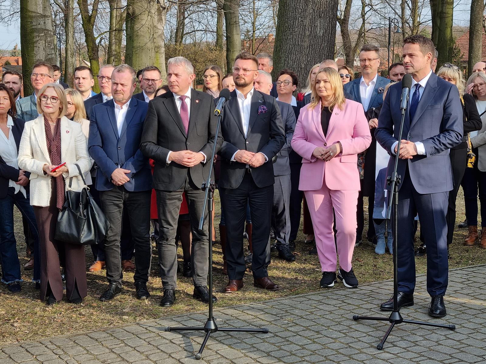 Rafał Trzaskowski z samorządowcami. Katowice Giszowiec, 9 marca 2025