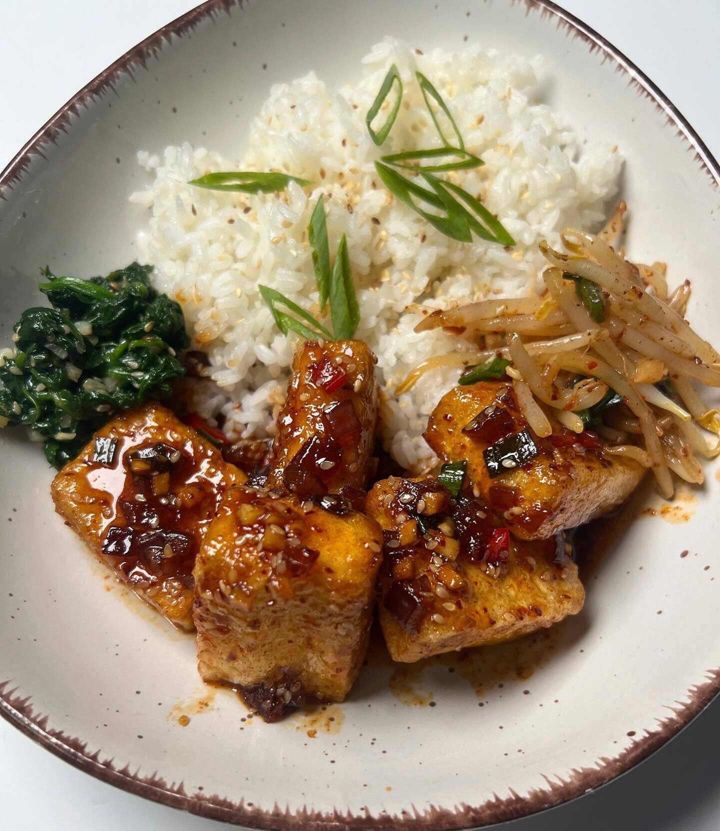 Restauracja «Mr. Yummy Umami». Du bu dżo rim (du bu jo rim). 3 października 2025.