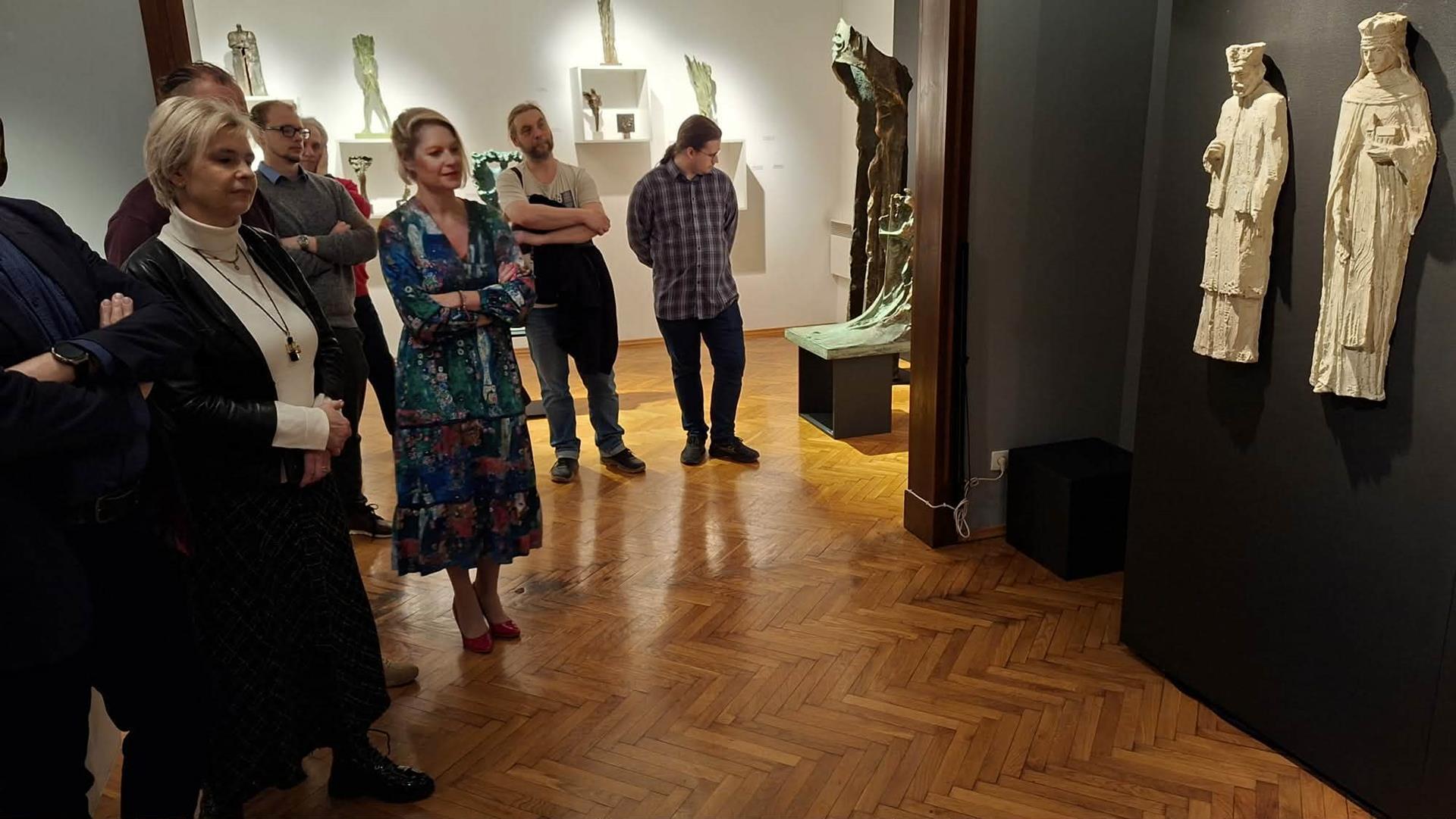 Retrospektywna wystawa FORMA GEST EMOCJA w Muzeum Historii Katowic 11