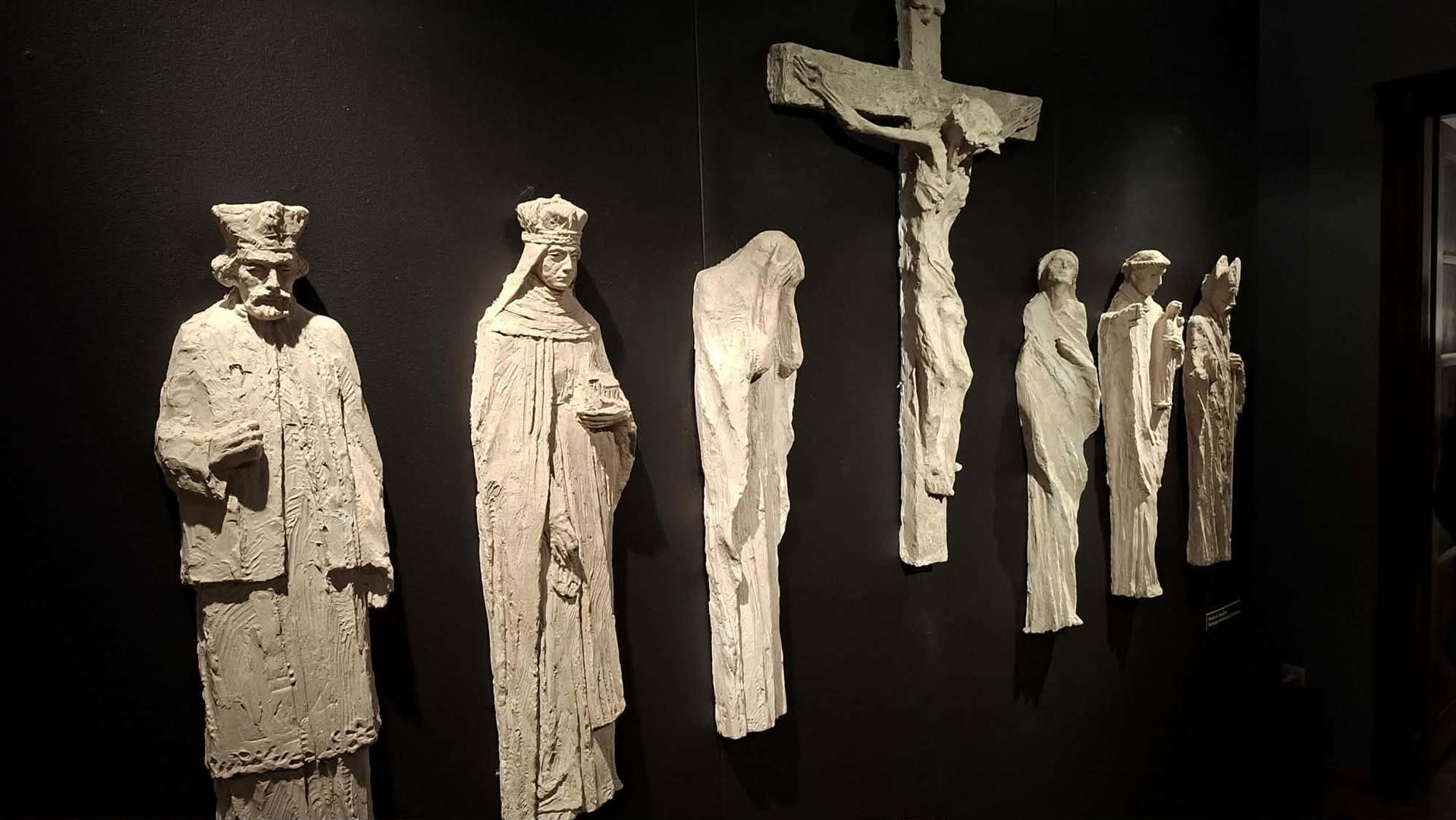 Retrospektywna wystawa FORMA GEST EMOCJA w Muzeum Historii Katowic 12