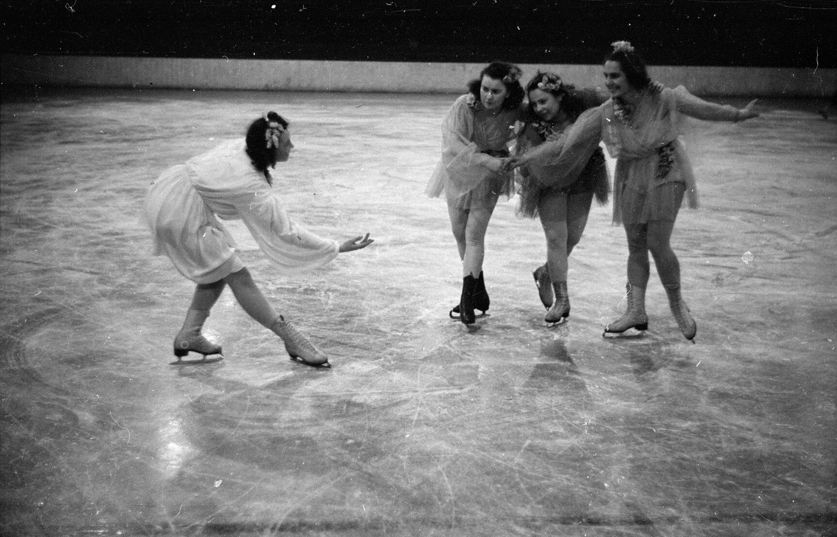 Podczas otwarcia Torkatu, lata 1949-1950