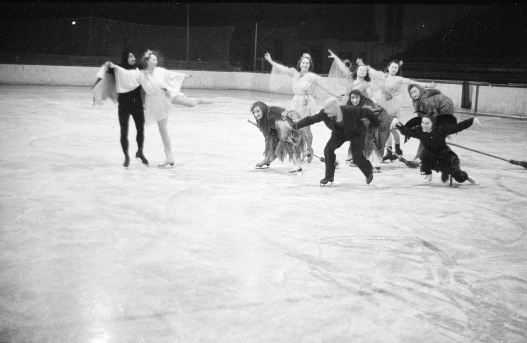 Podczas otwarcia Torkatu, lata 1949-1950