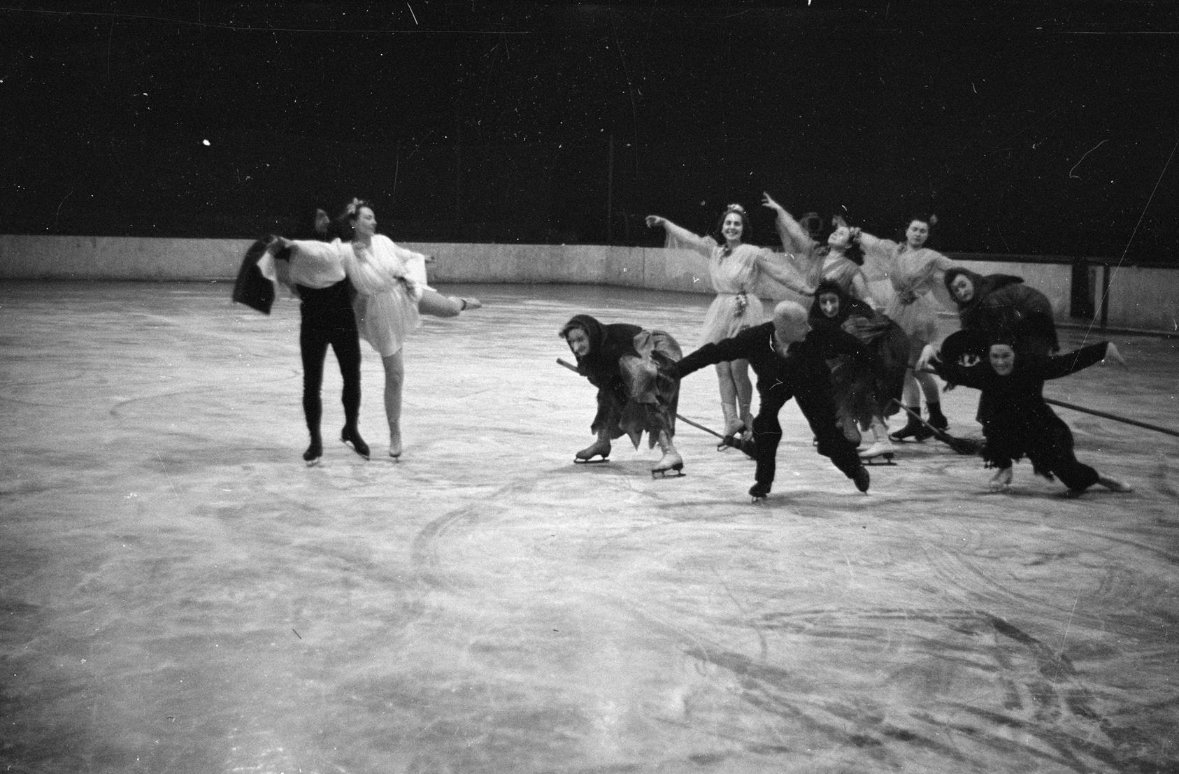 Podczas otwarcia Torkatu, lata 1949-1950