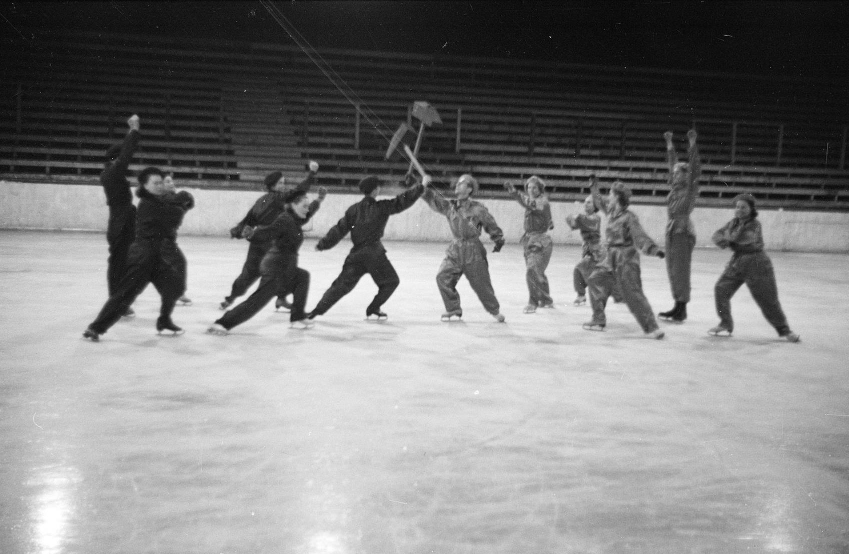 Podczas otwarcia Torkatu, lata 1949-1950
