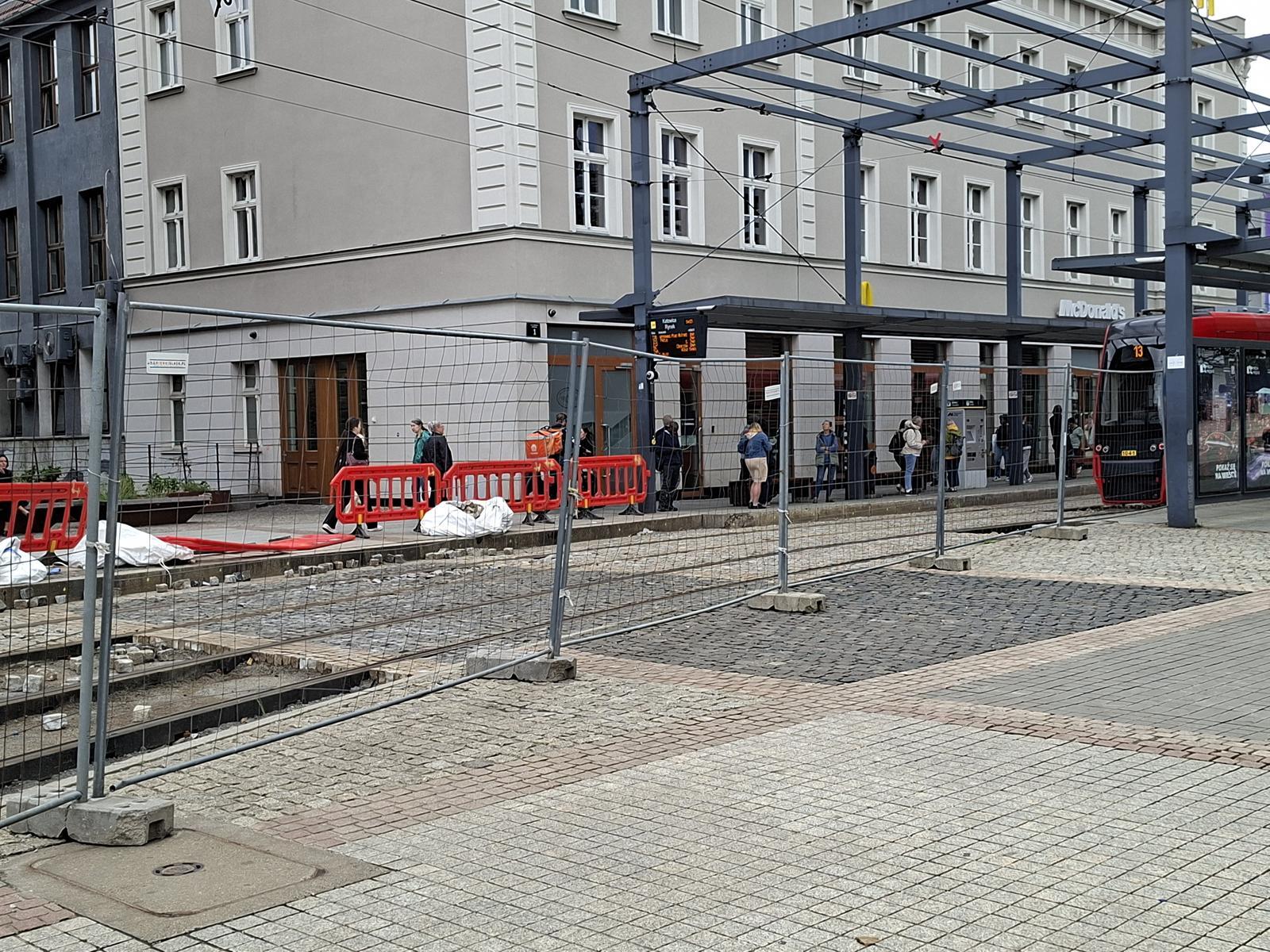 Rozkopane torowisko al Korfantego Katowice