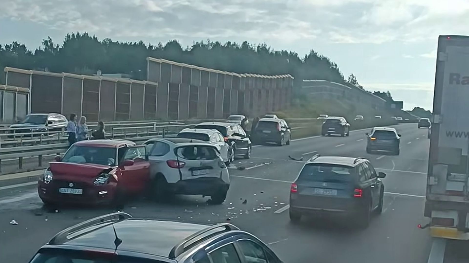 Ruda Śląska. Karambol z udziałem 6 samochodów na autostradzie A4. 19 sierpnia 2026