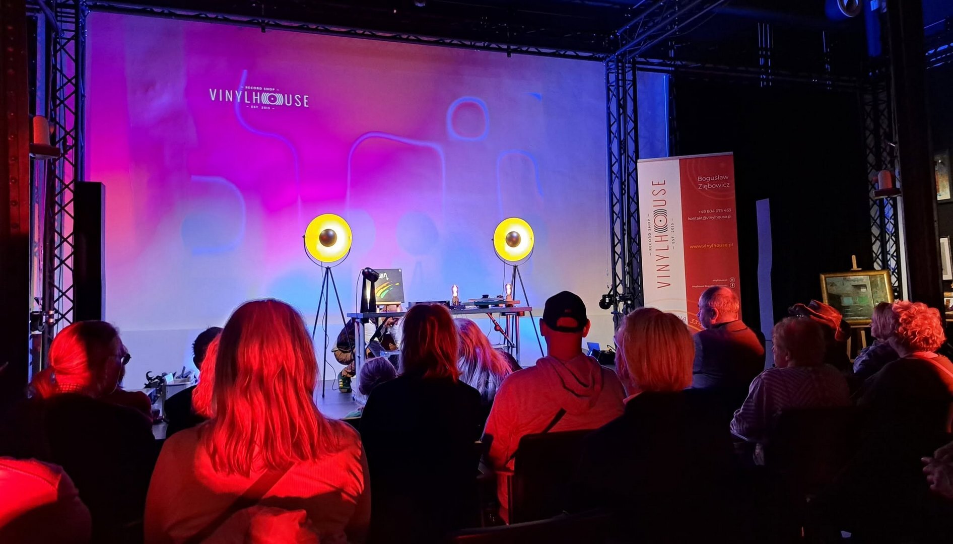 XI „KakauSzale” – Fest Literacki w Chebziu. „Śląskie Granie” – „Vinyl w Stacji Biblioteka”