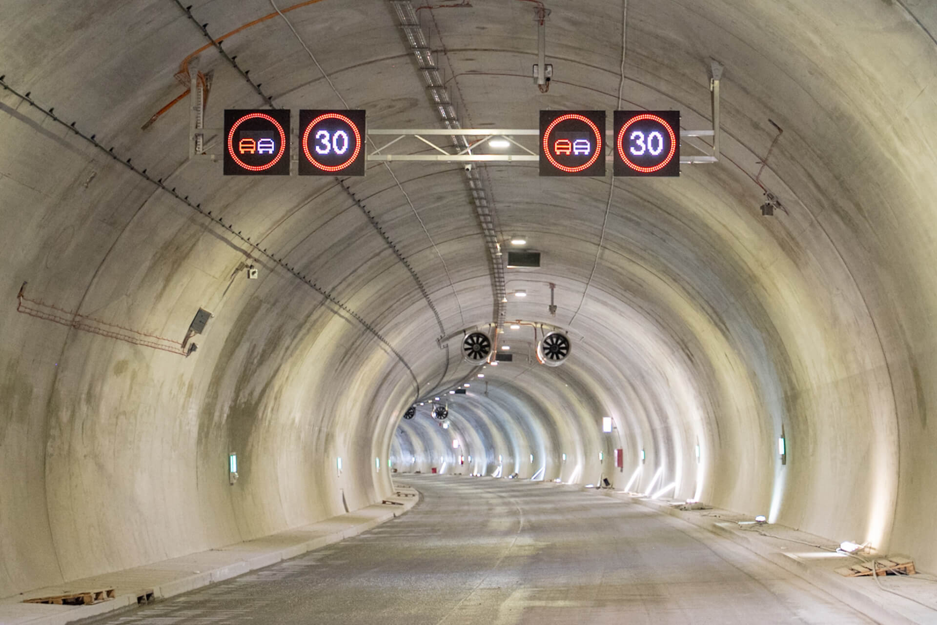 Zamkną tunele na drodze ekspresowej S1