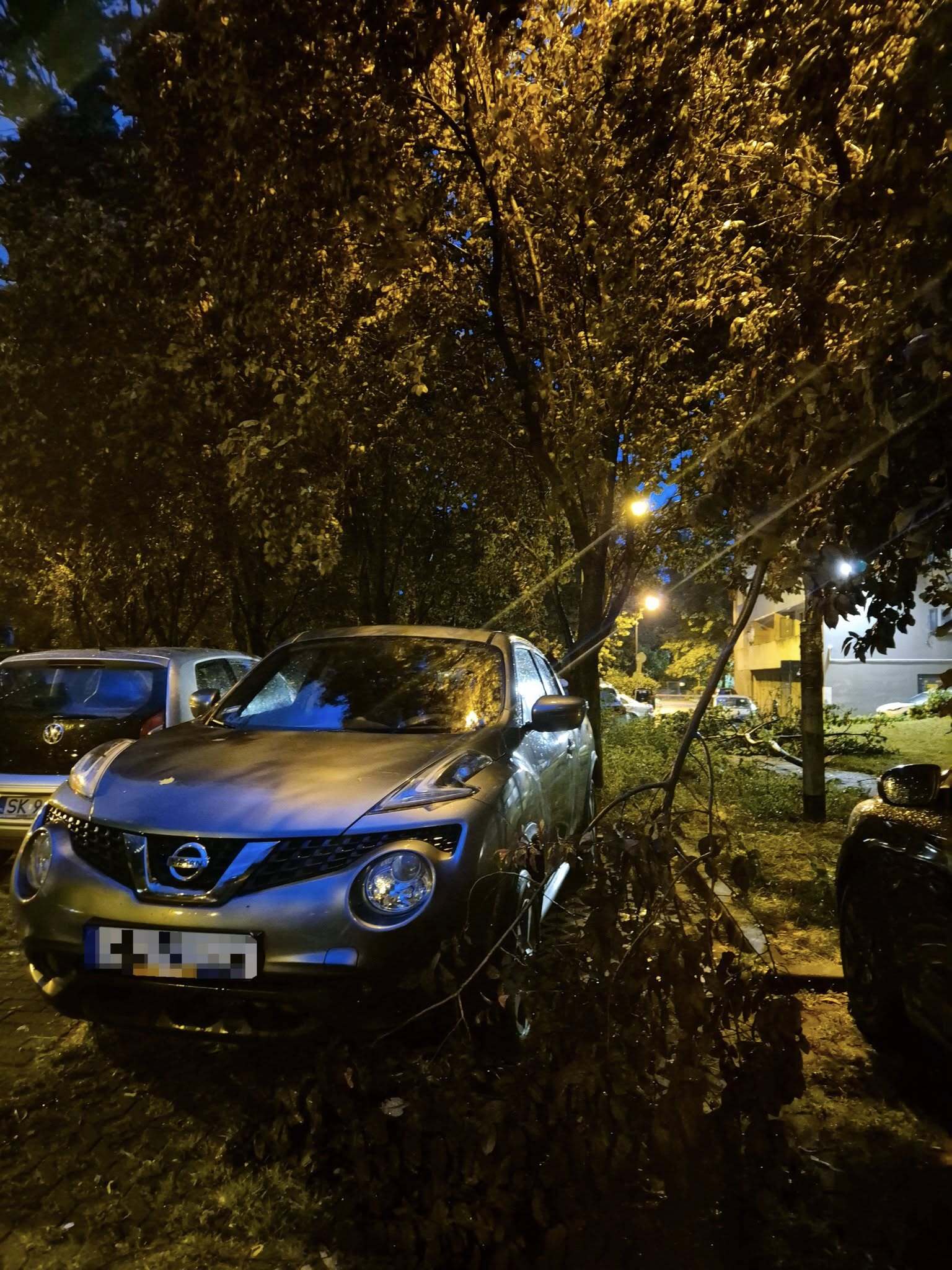 Skutki burzy osiedle Tysiąclecia Katowice