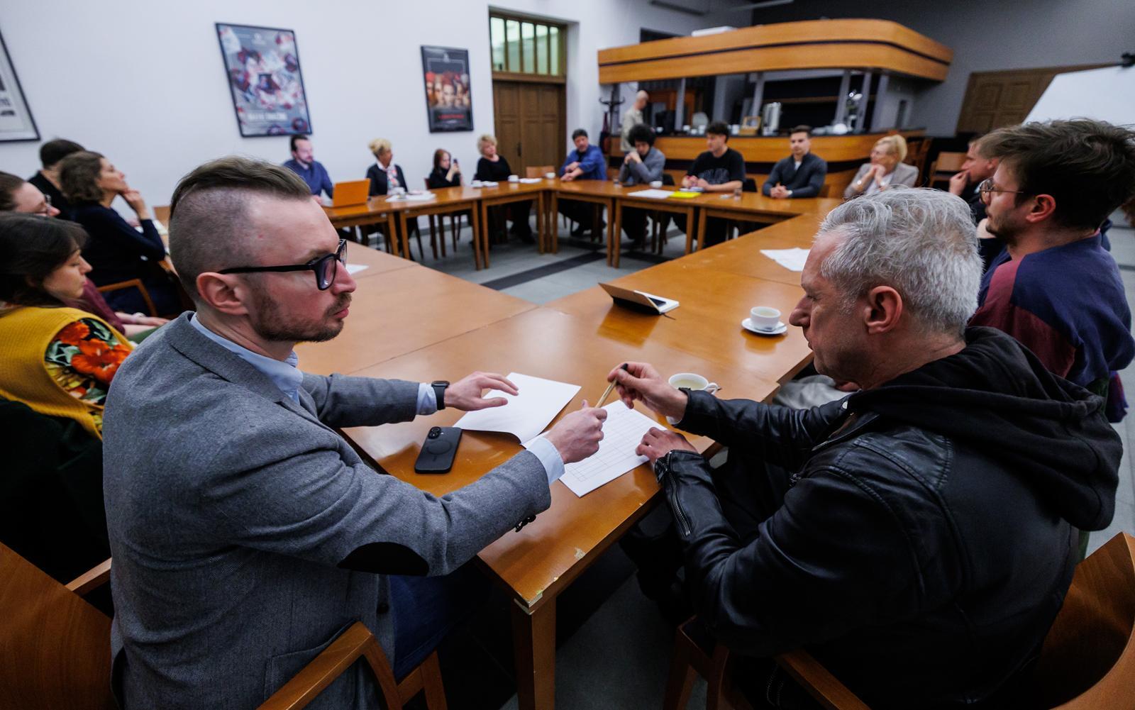 Slaski stol influ robocze fot Przemyslaw Jendroska 1 Copy