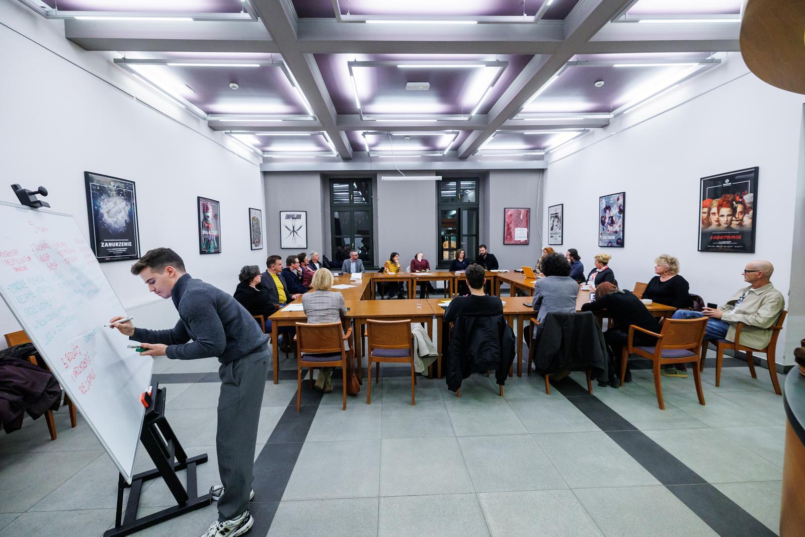 Slaski stol influ robocze fot Przemyslaw Jendroska 37 Copy