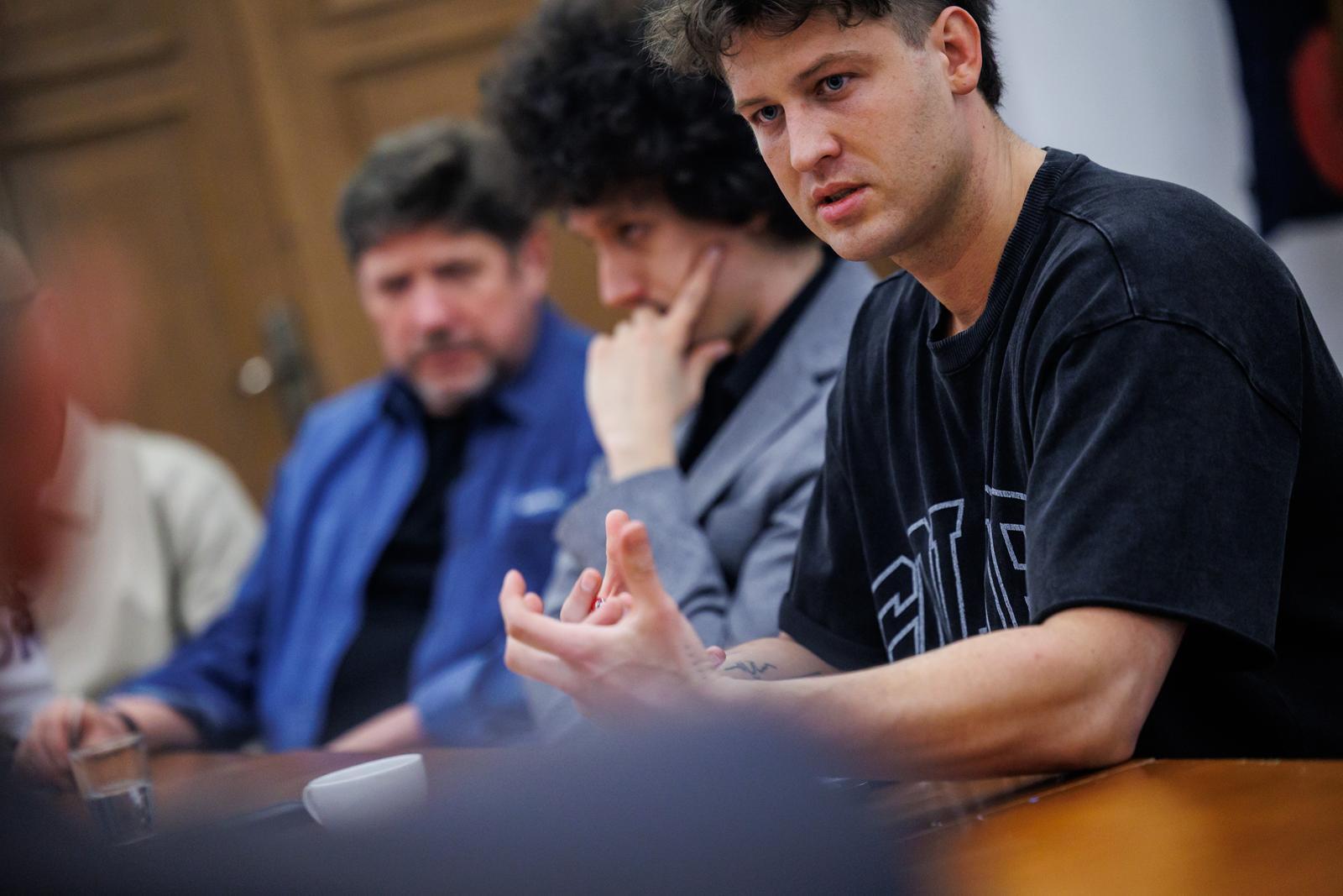 Slaski stol influ robocze fot Przemyslaw Jendroska 7 Copy