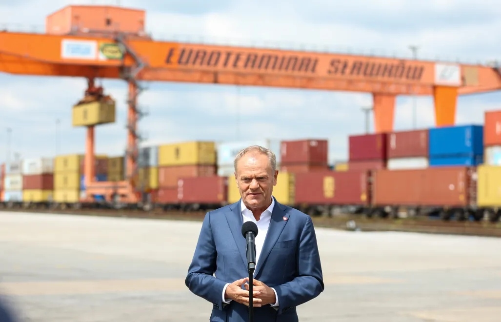 Sławków. „Euroterminal Sławków” sp. z o. o. – podpisanie umowy z ARP S.A.. Na zdjęciu Premier RP Donald Tusk. 26 maja 2025.
