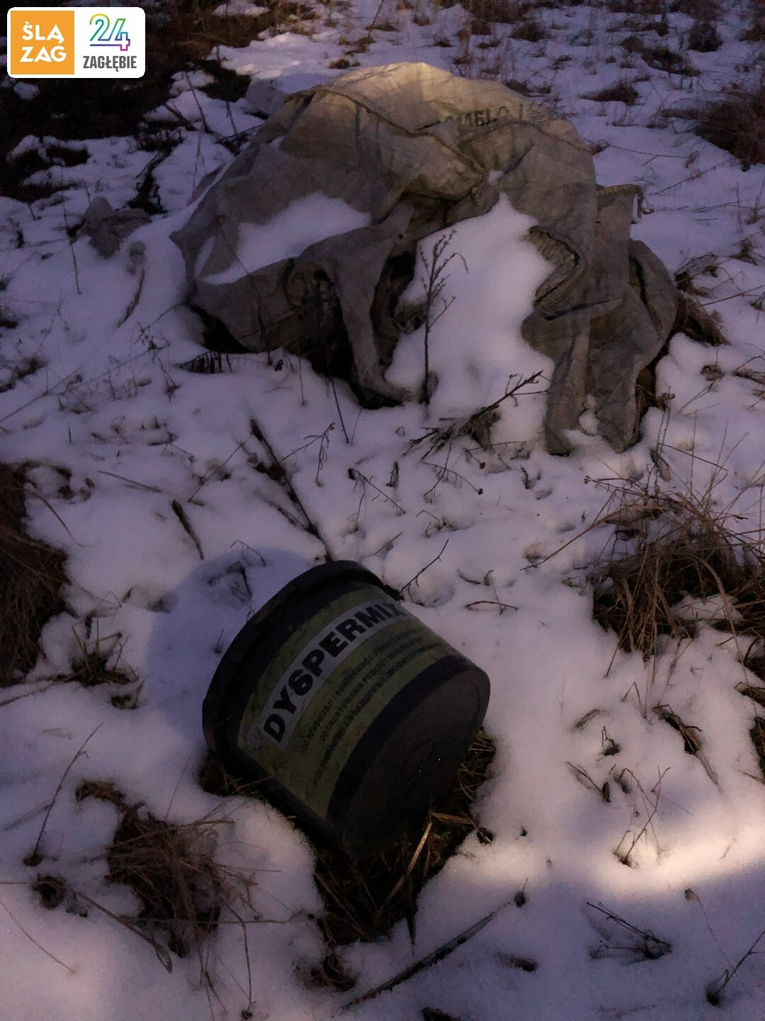 Sławków. Nielegalne wysypisko i składowisko odpadów na terenie PKP. 21 lutego 2026