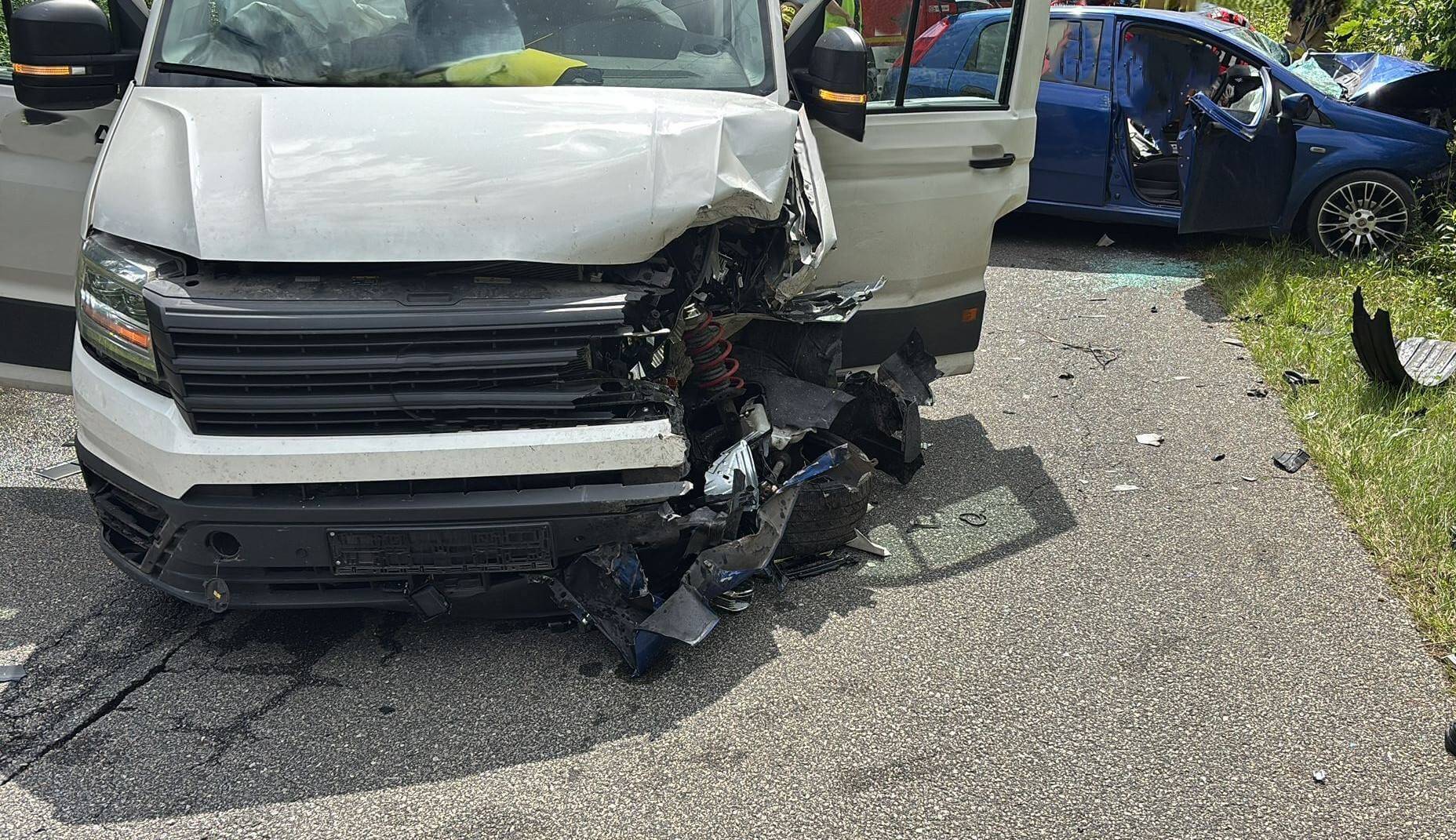 Sławków. Ul. Okradzionowska. Wypadek dwóch pojazdów. 6 sierpnia 2025.