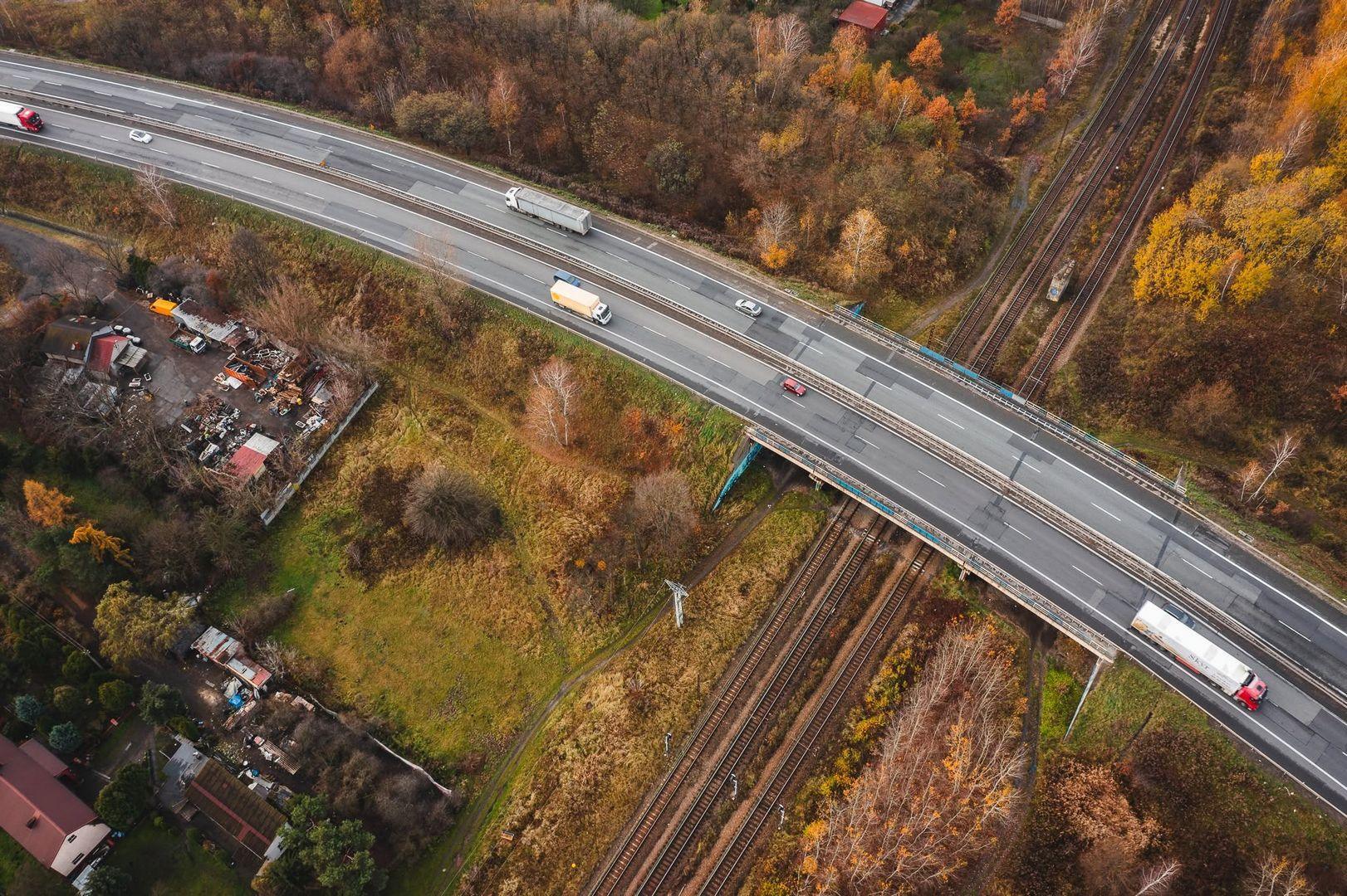 Sosnowiec-Dandowka-Bobrek-Klimontów. Wiadukt w S1 nad koleją. Listopad 2024