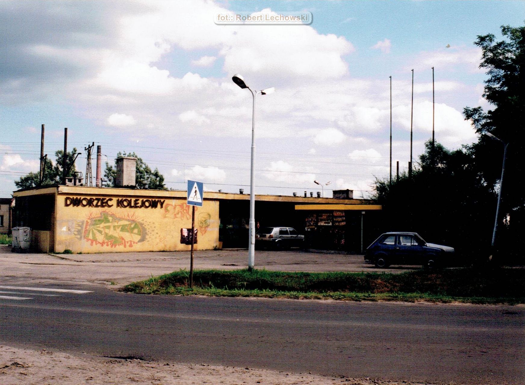 Sosnowiec-Porąbka. Dworzec kolejowy przy stacji Sosnowiec-Porąbka. Lata 1997 – 2001.