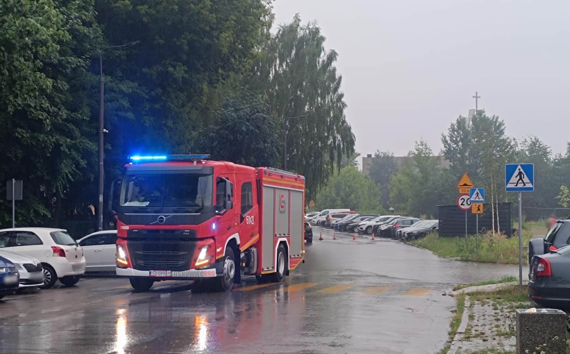 Sosnowiec-Klimontów. Skrzyżowanie ulic Gwiezdnej i 11 Listopada. Zalanie. 17 lipca 2025.