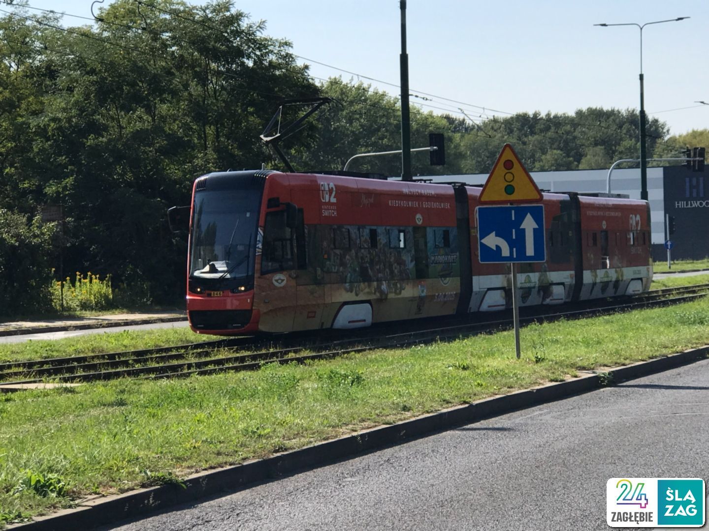 Stary Sosnowiec. Tramwaj przy ulicy Krzysztofa Kamila Baczyńskiego. 13 sierpnia 2025.