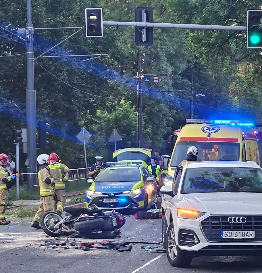 Sosnowiec-Niwka. Wypadek z udziałem motocykla i samochodu przy ulicy Wojska Polskiego. 26 czerwca 2026