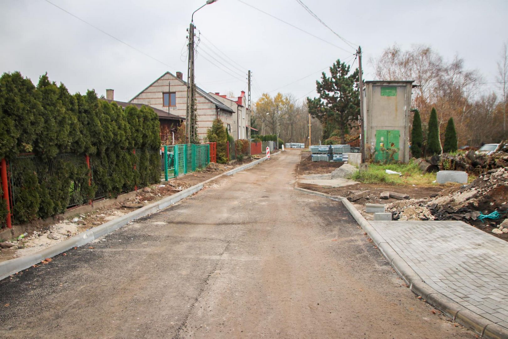 Sosnowiec-Ostrowy Górnicze. Budowa kanału tłocznego i instalacja kolektora. 15 listopada 2024.