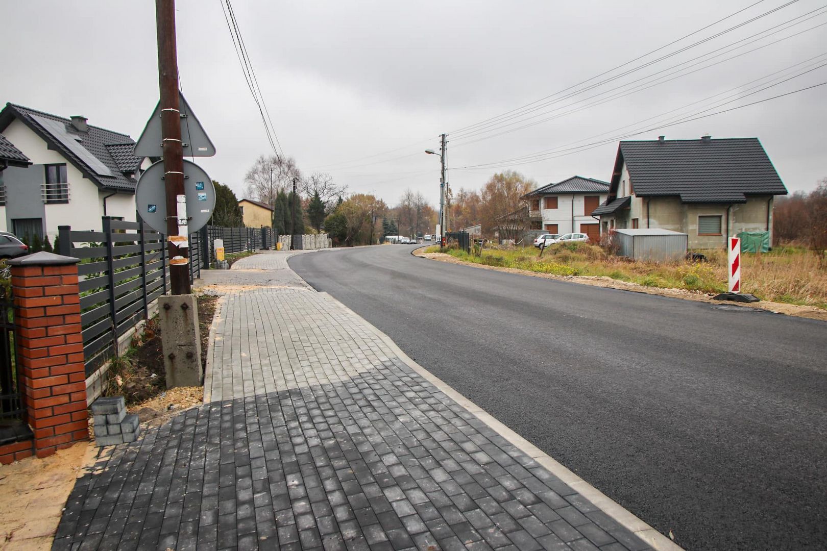 Sosnowiec-Ostrowy Górnicze. Budowa kanału tłocznego i instalacja kolektora. 15 listopada 2024.