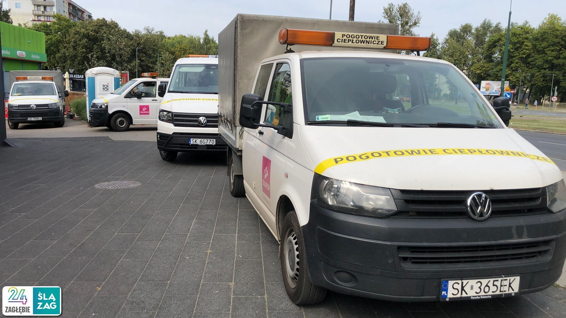 Sosnowiec-Pogoń. Skrzyżowanie ulic Orlej i Staropogońskiej. Naprawa wodociągu ciepłej wody użytkowej. 21 sierpnia 2025.