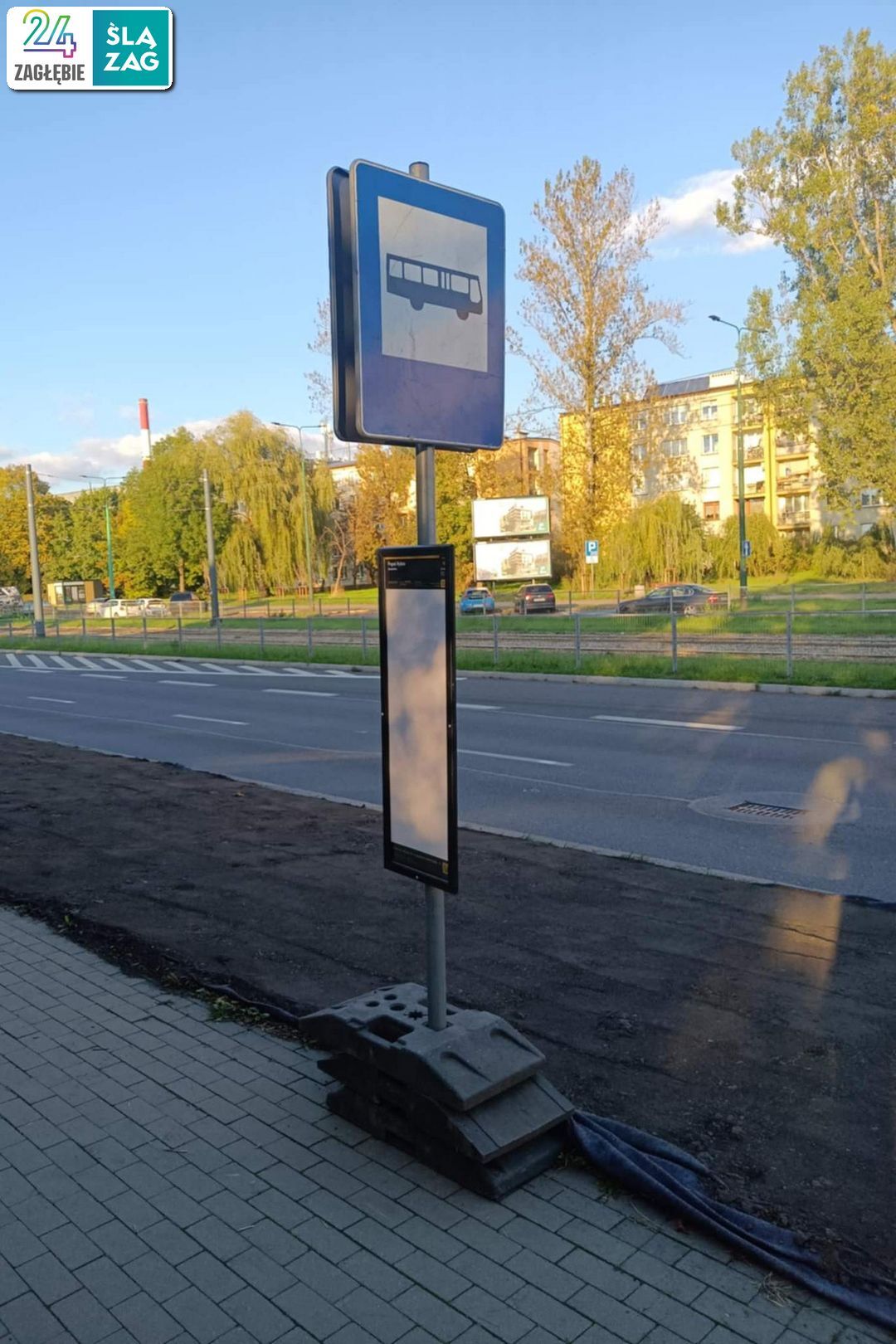 Sosnowiec-Pogoń. Tymczasowy przystanek autobusowy Pogoń Rybna przy ulicy Będzińskiej. 2 października 2025.