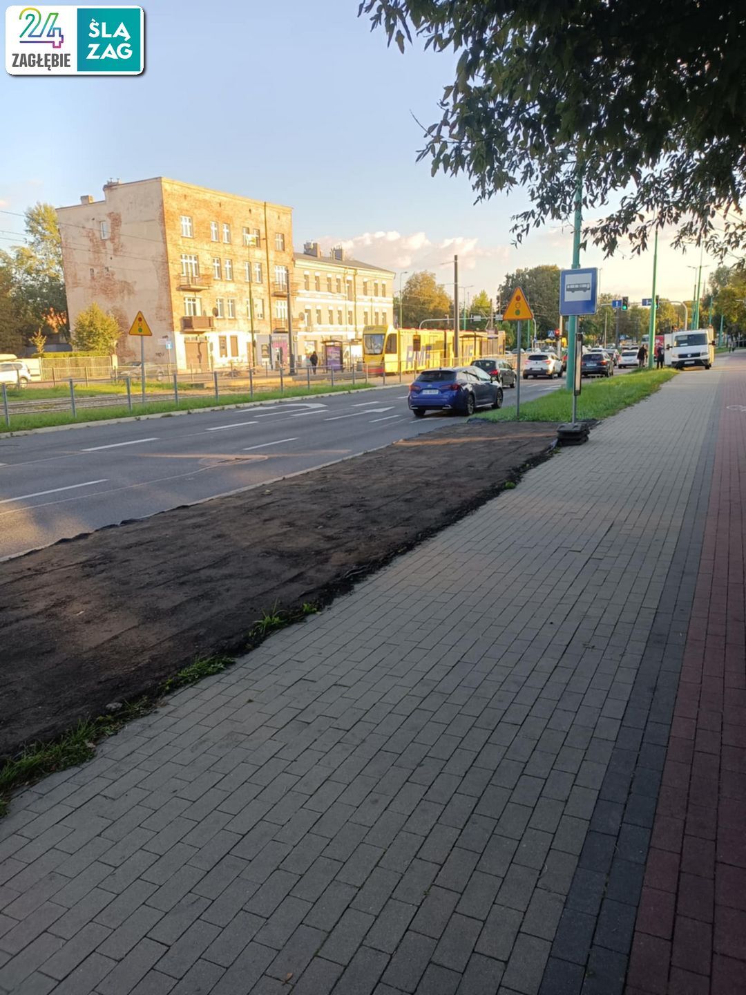 Sosnowiec-Pogoń. Tymczasowy przystanek autobusowy Pogoń Rybna przy ulicy Będzińskiej. 2 października 2025.