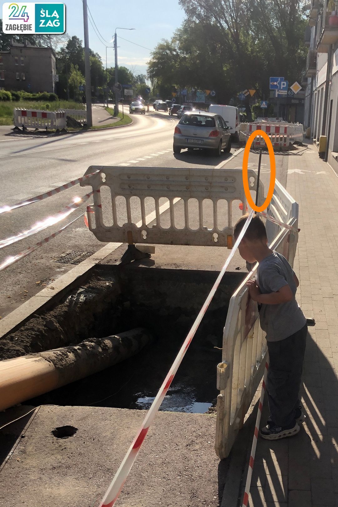 Sosnowiec-Pogoń. Ziemne roboty przy instalacji gazociągu przy ul. Stefana Roweckiego „Grota”. 27 maja 2025.