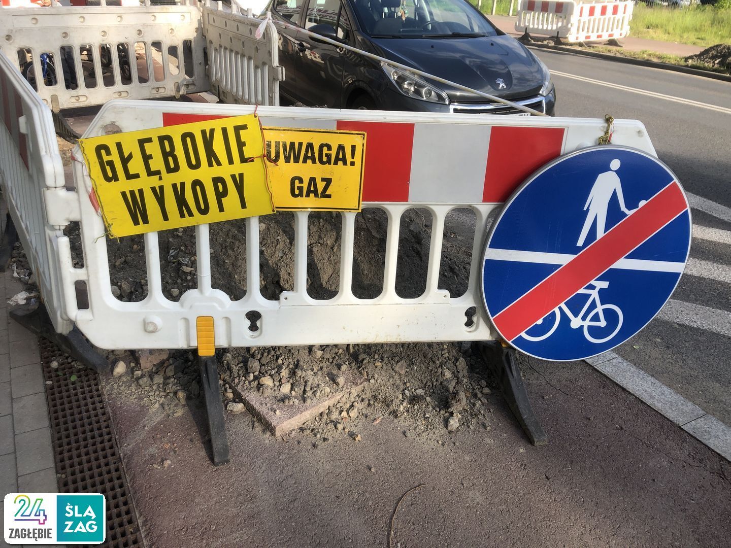 Sosnowiec-Pogoń. Ziemne roboty przy instalacji gazociągu przy ul. Stefana Roweckiego „Grota”. 27 maja 2025.