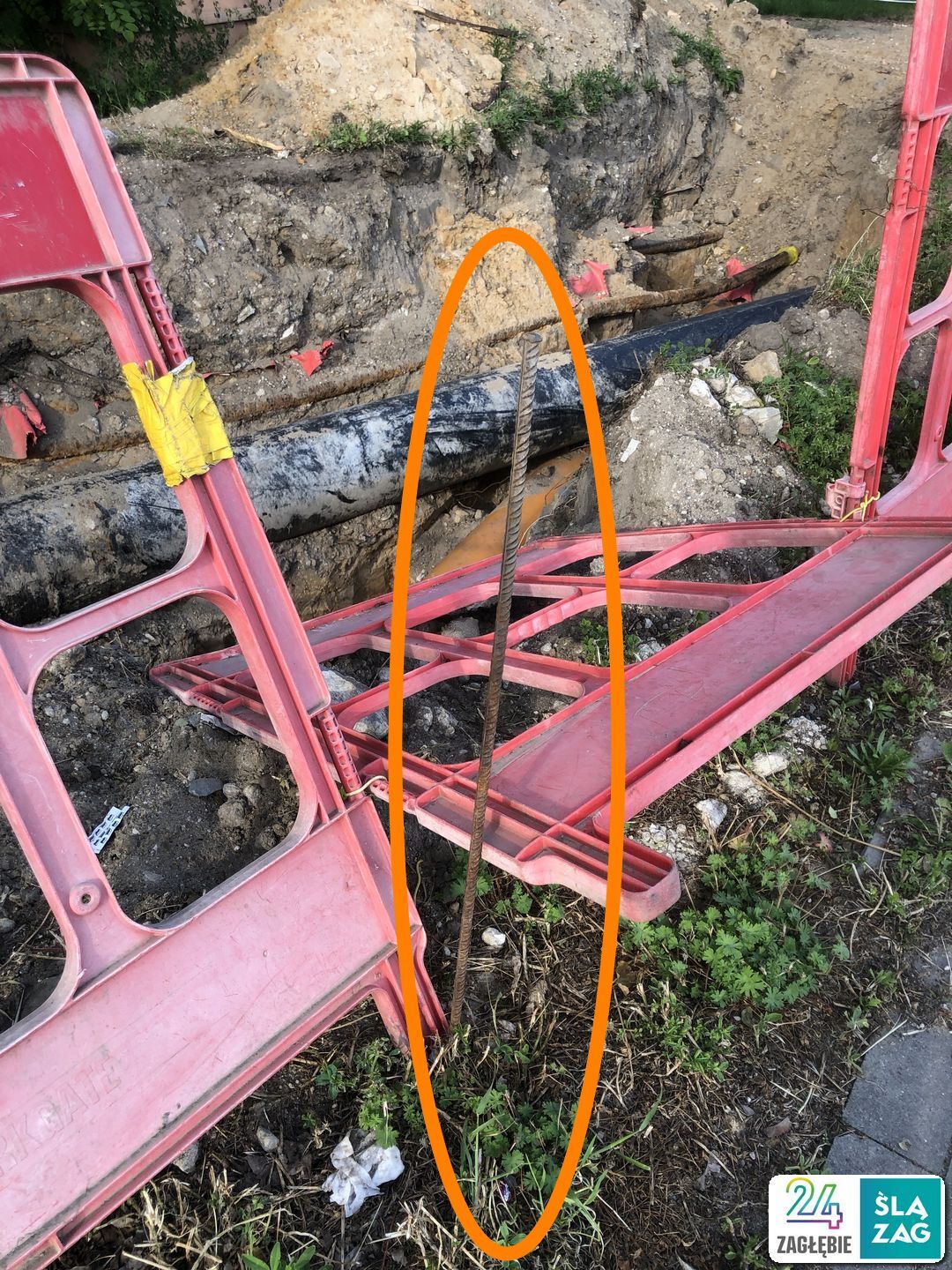 Sosnowiec-Pogoń. Ziemne roboty przy instalacji gazociągu przy ul. Stefana Roweckiego „Grota”. 27 maja 2025.