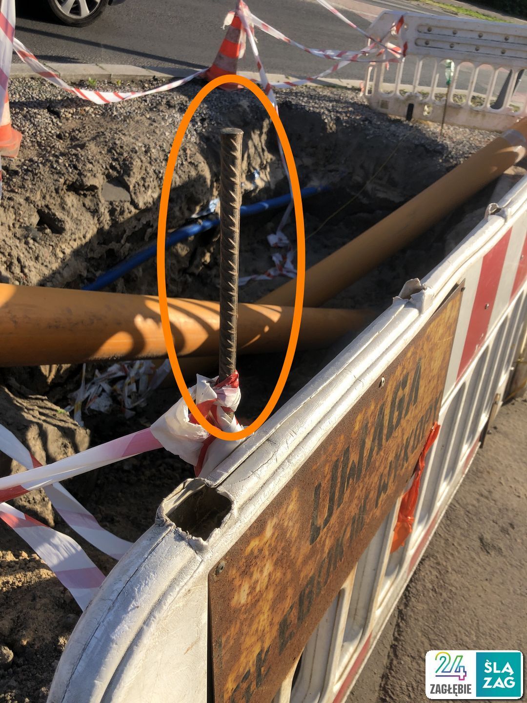 Sosnowiec-Pogoń. Ziemne roboty przy instalacji gazociągu przy ul. Stefana Roweckiego „Grota”. 27 maja 2025.