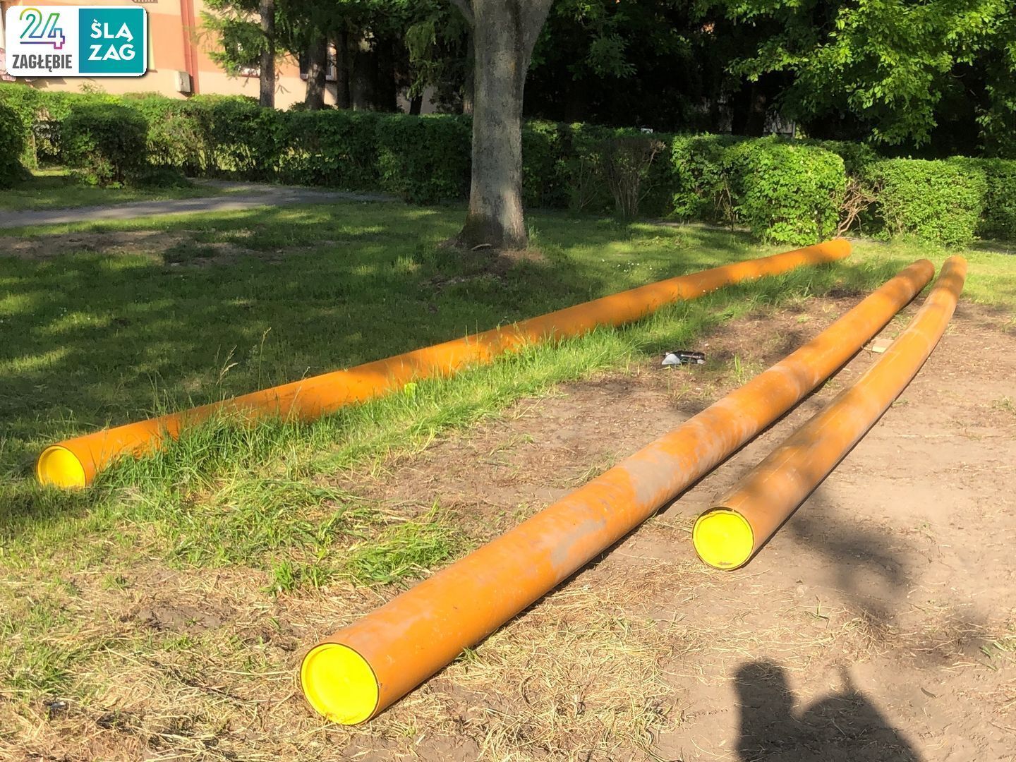 Sosnowiec-Pogoń. Ziemne roboty przy instalacji gazociągu przy ul. Stefana Roweckiego „Grota”. 27 maja 2025.