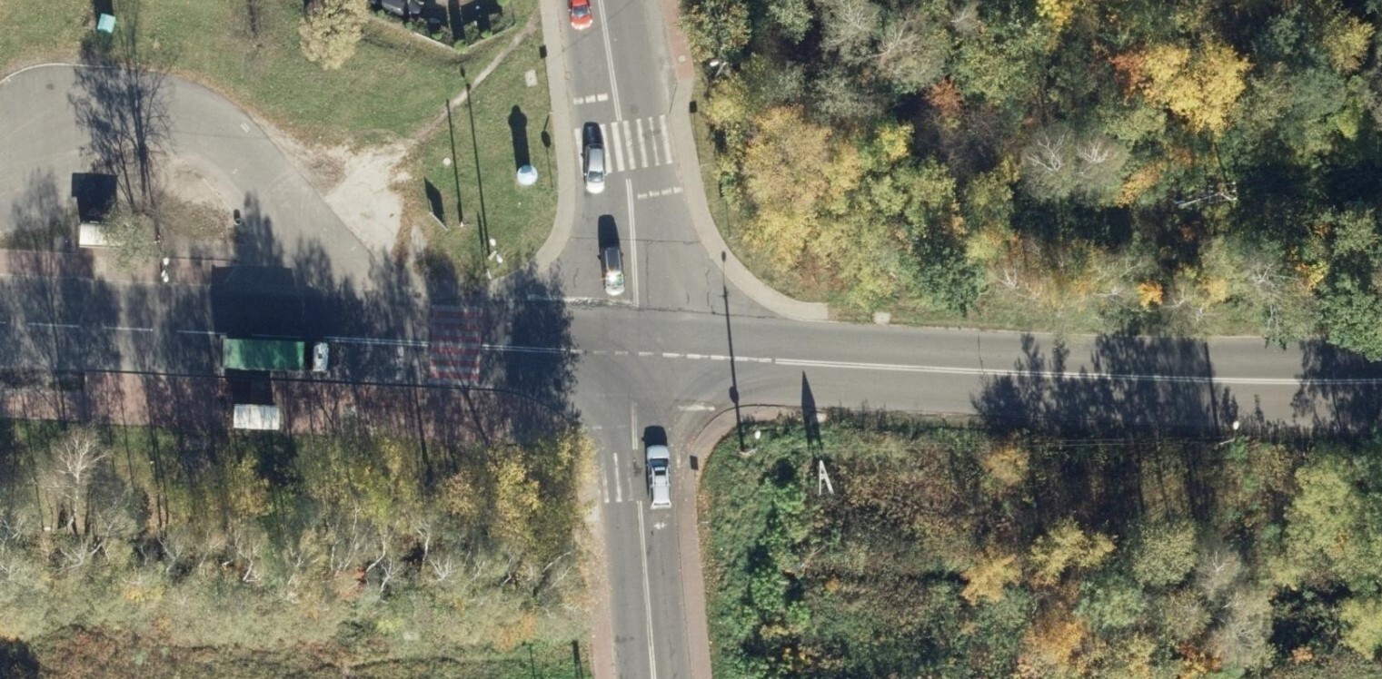 Sosnowiec-Porąbka. Skrzyżowanie ulic: Wileńskiej, Minerów i Ignacego Łukasiewicza. Rok 2021.