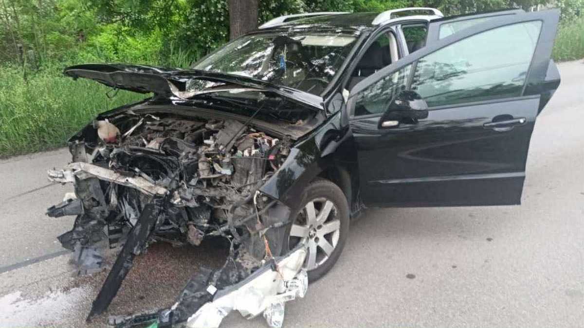 Sosnowiec-Porąbka. Ulica K.W.K. „Kazimierz-Juliusz”. Zderzenie czołowe. 10 czerwca 2025.