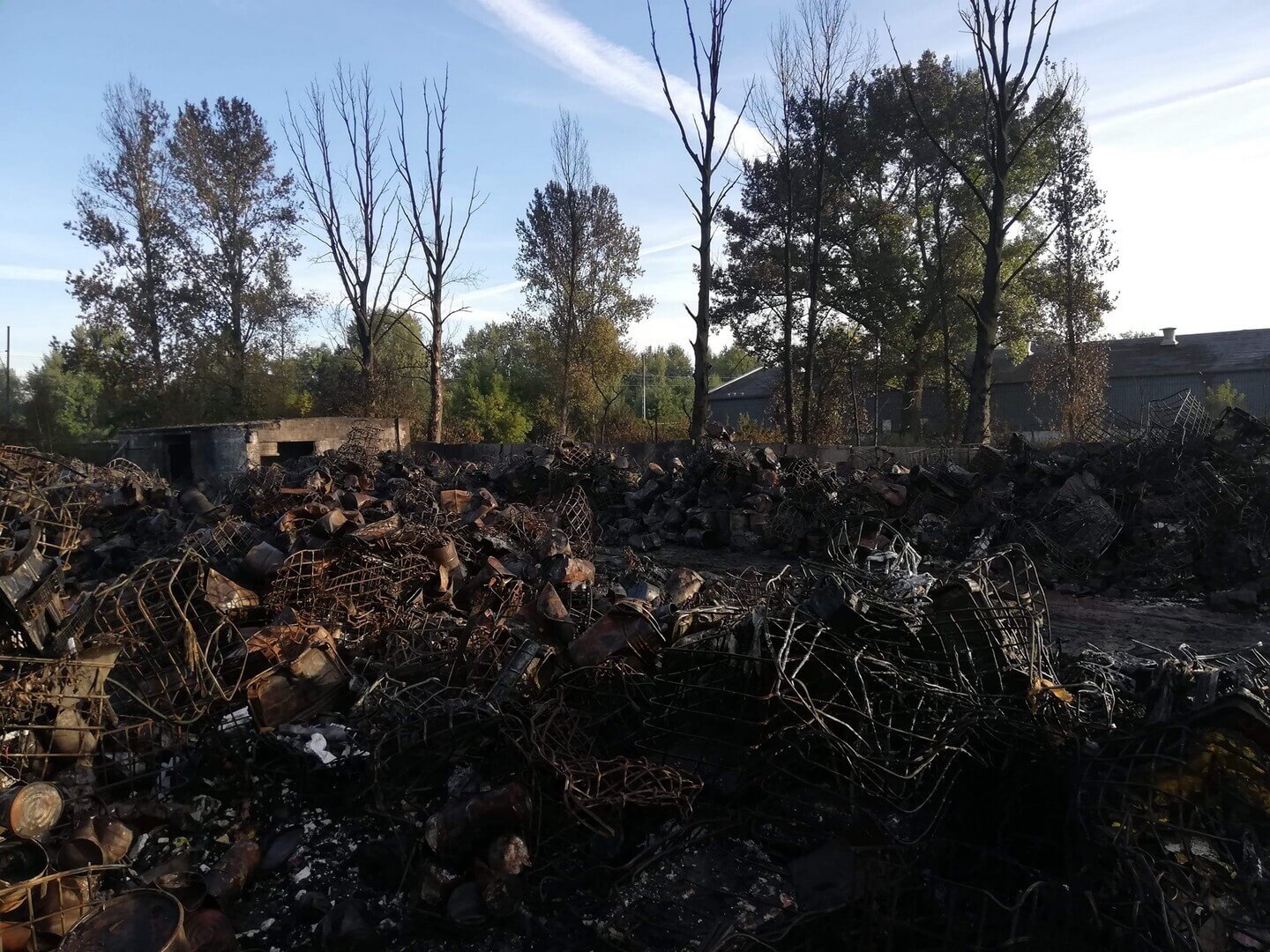 Sosnowiec-Radocha. Nielegalne składowisko odpadów. Pożar, 18 września 2020.
