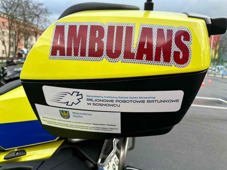 Motocykl ratunkowy Rejonowego Pogotowia Ratunkowego w Sosnowcu. Wiosna 2024.