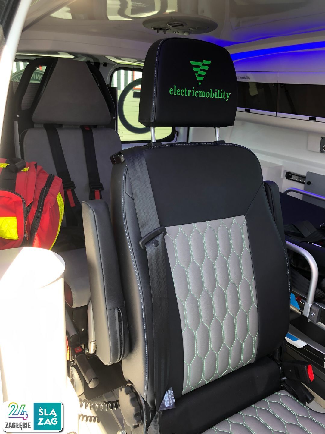 Rejonowe Pogotowie Ratunkowe w Sosnowcu. E-ambulans na testach. 18 czerwca 2025.
