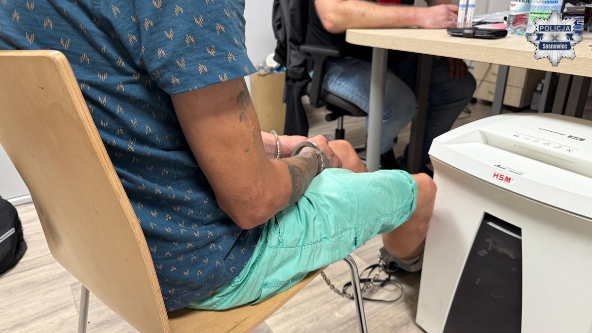 Sosnowiec-Rudna. Zatrzymanie zabójcy swojej matki przy ul. Małobądzkiej. 15 sierpnia 2025.