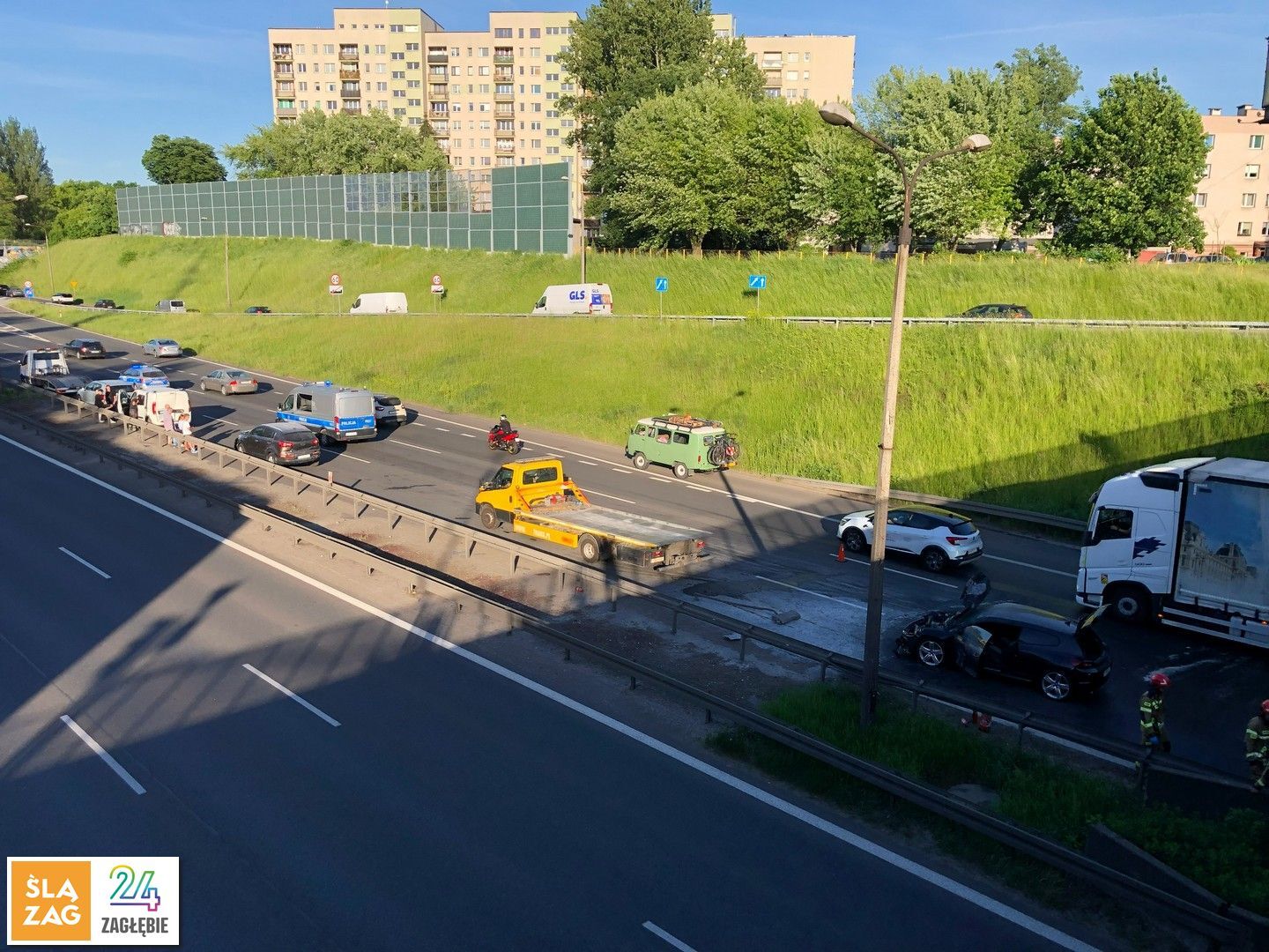 Sosnowiec. Karambol na drodze ekspresowej S86, pod wiaduktem w ciągu ulicy Józefa Piłsudskiego. 29 maja 2026