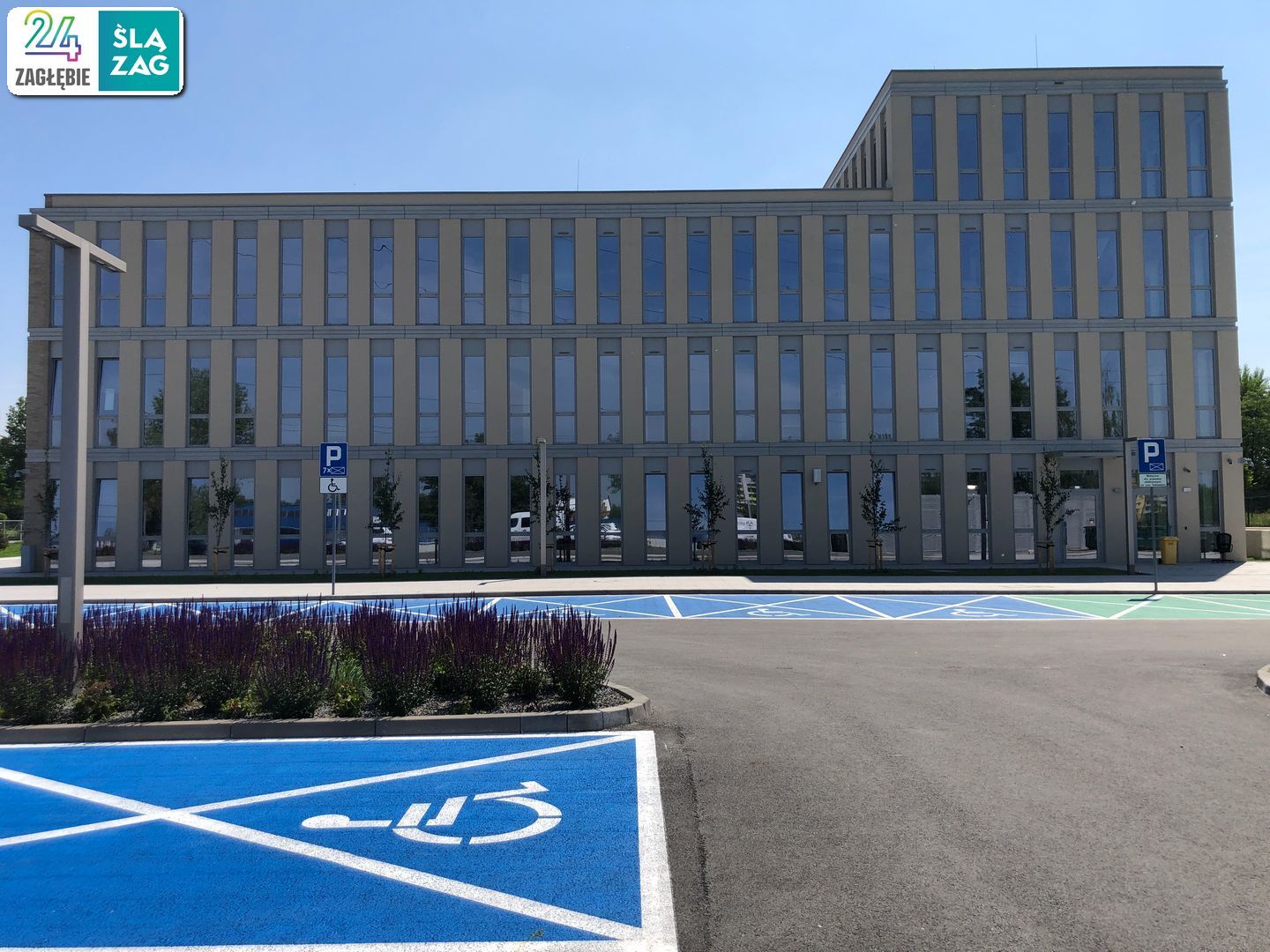 Sosnowiec-Sielec. Nowa siedziba Sądu Rejonowego przy ulicy Kombajnistów 78. 18 czerwca 2025.