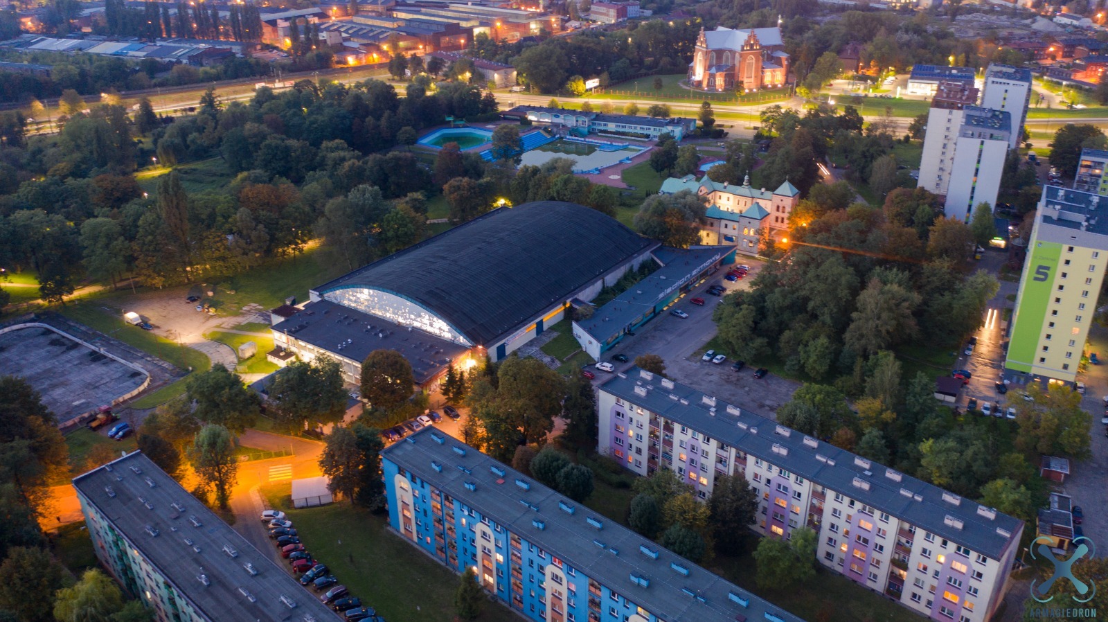 Sosnowiec-Sielec. Stadion Zimowy i zamek z lotu ptaka