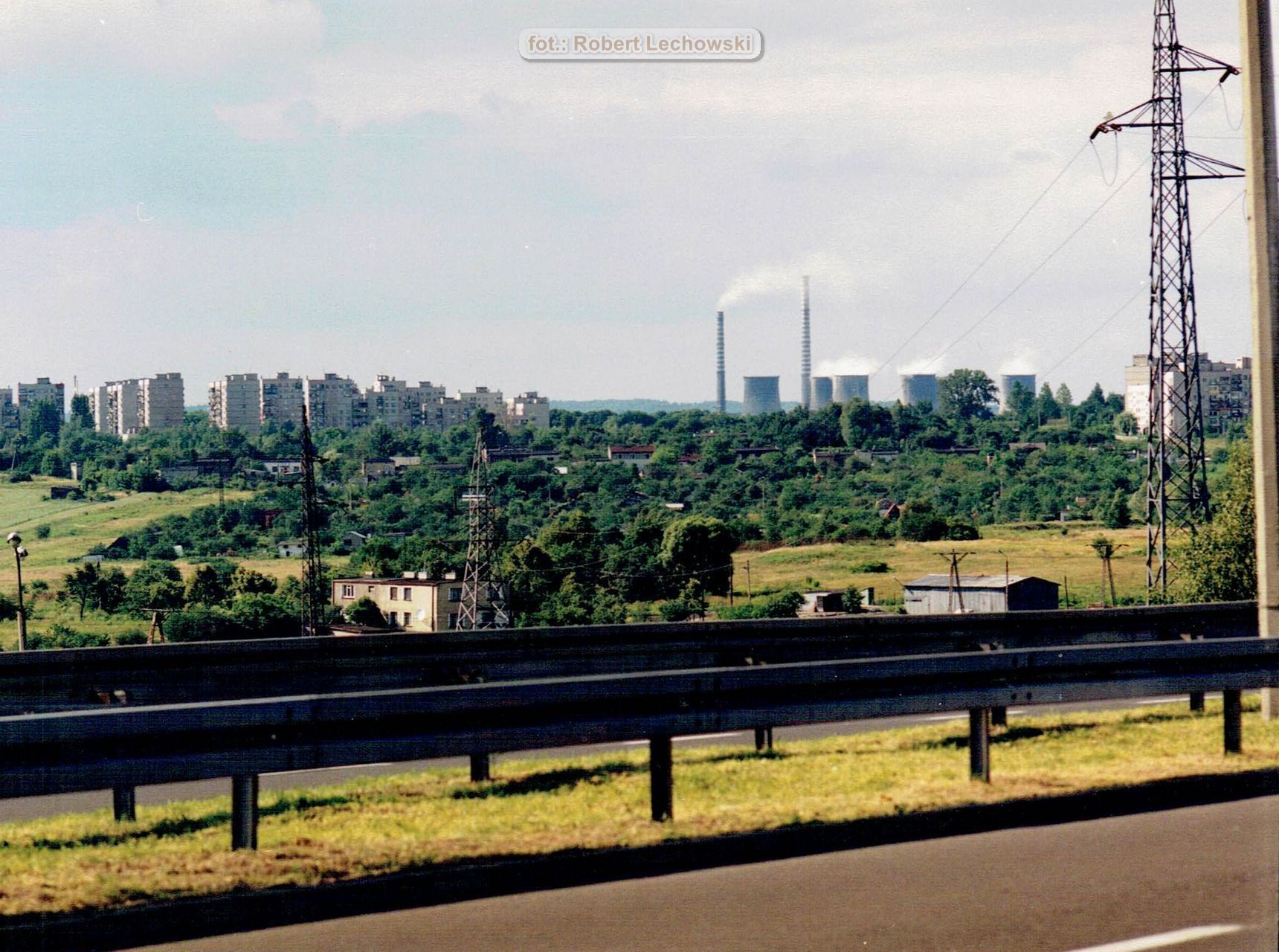 Sosnowiec-Środula. Ul. 3 Maja. Widok Będzin, osiedle Syberka i Elektrownię „Łagisza”. Lata 1997 – 2001.